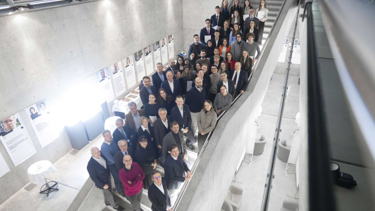 Awarded scholarships by the Foundation for the Lugano faculties and prizes by institutions in the region to the best new USI graduates